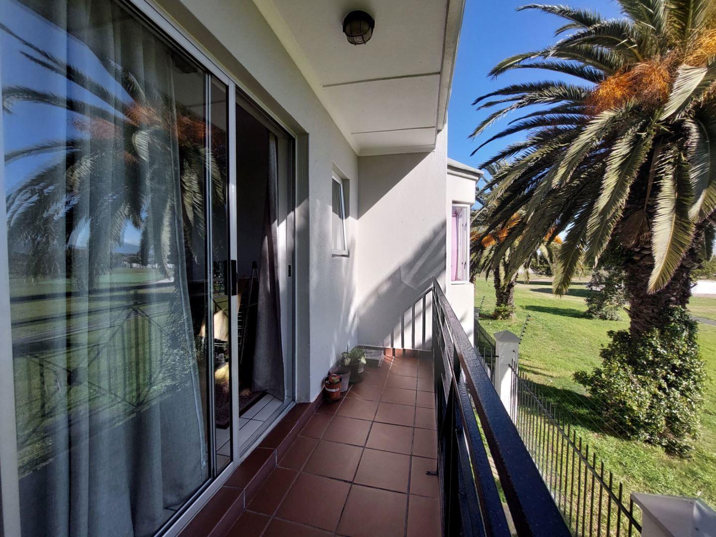 2 Bedroom Apartment / flat for sale in Goodwood Estate P24113523728