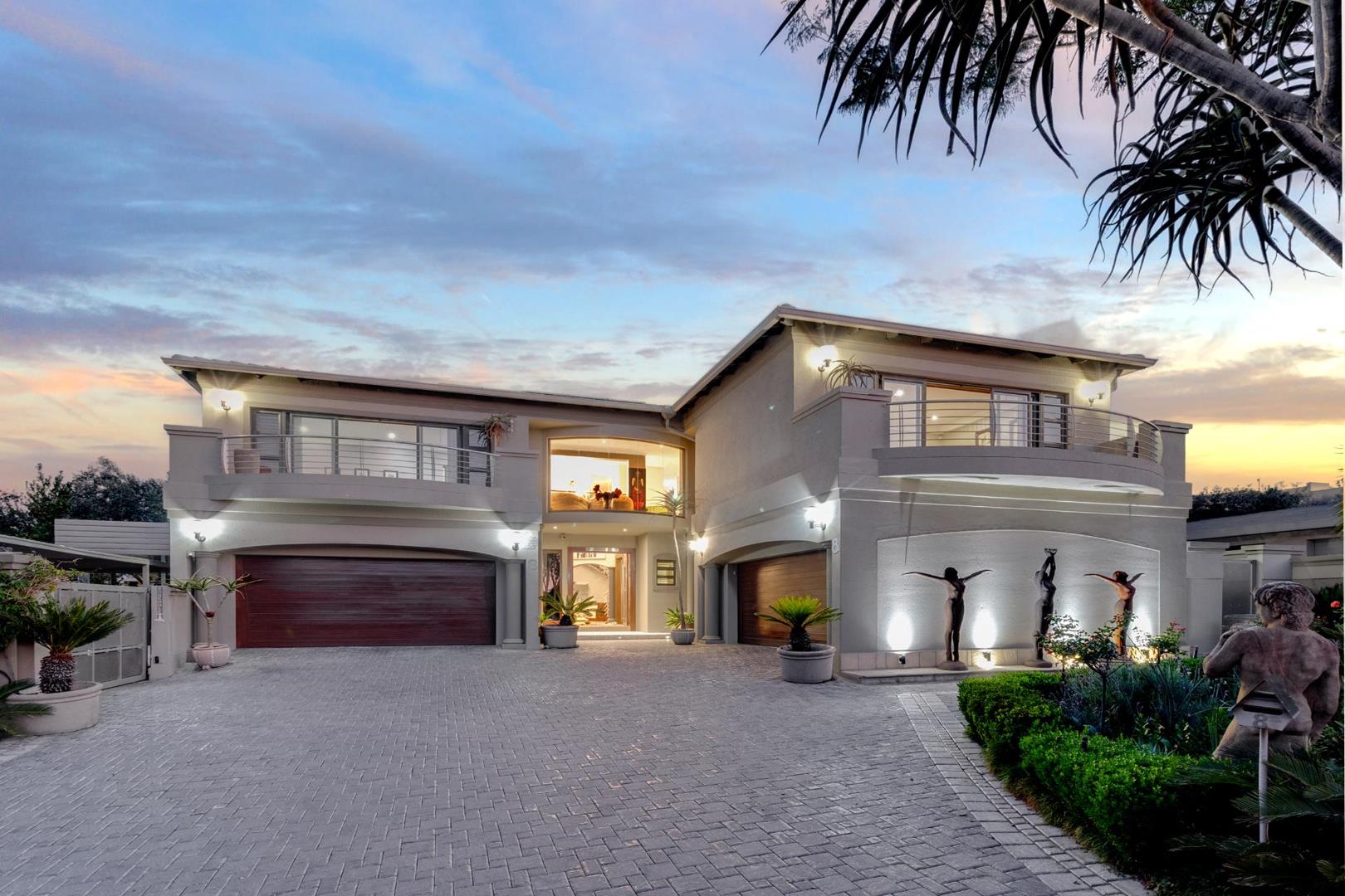 6 Bedroom House for sale in Fourways Gardens P24113524719