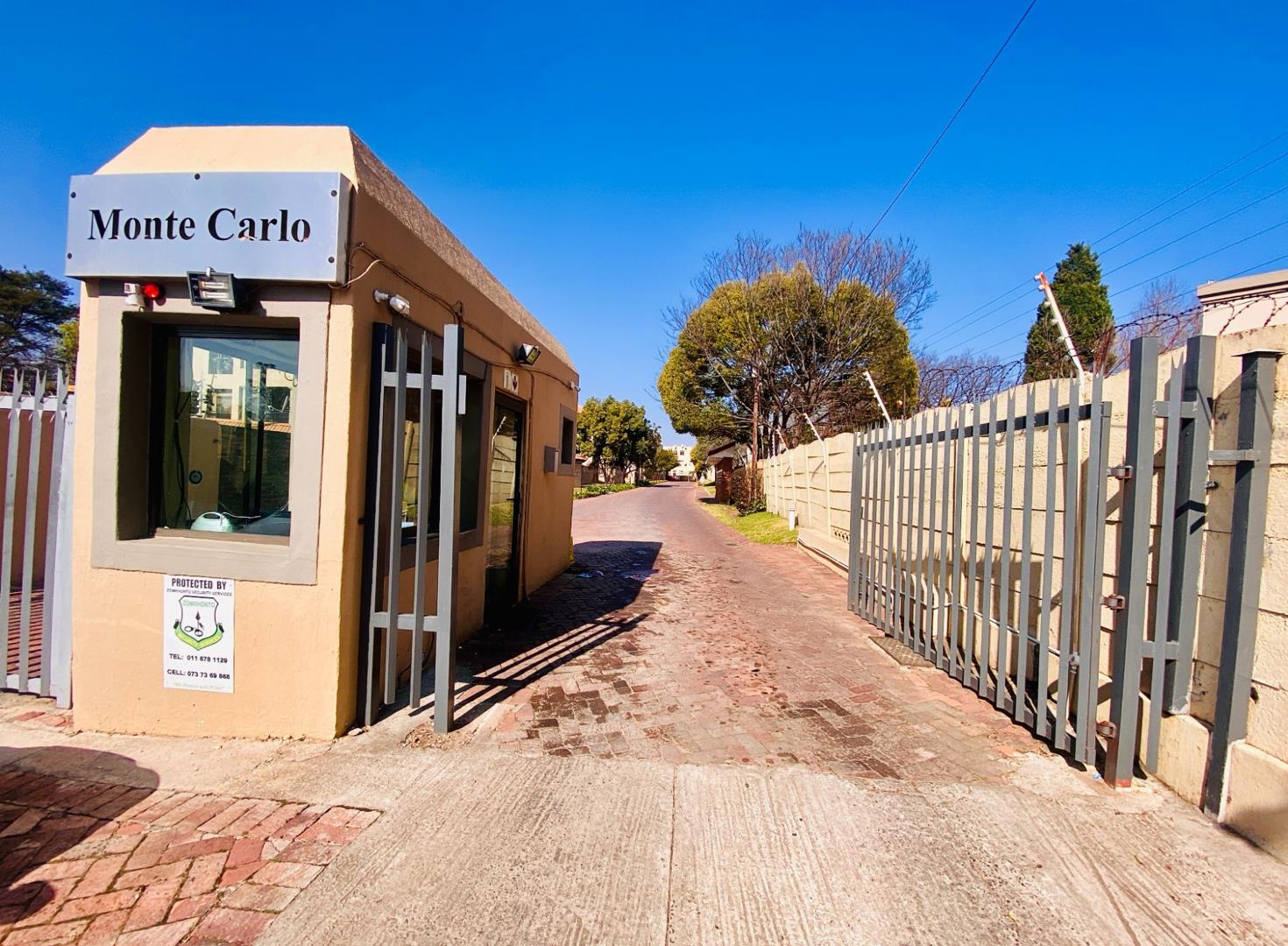 2 Bedroom Apartment / flat for sale in Weltevreden Park P24113526730