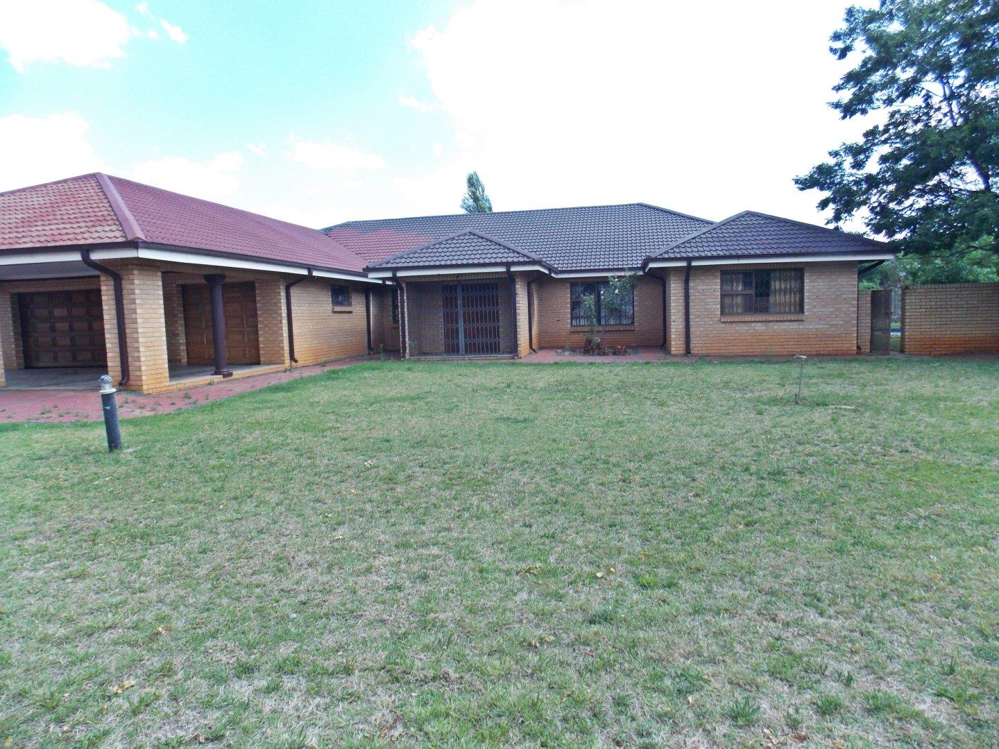 4 Bedroom House for sale in Three Rivers East P24113527251