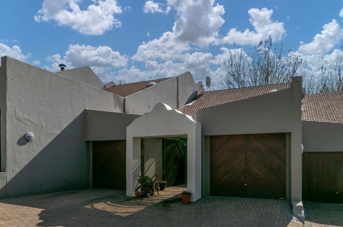 3 Bedroom Townhouse for sale in St Andrews P24113527460