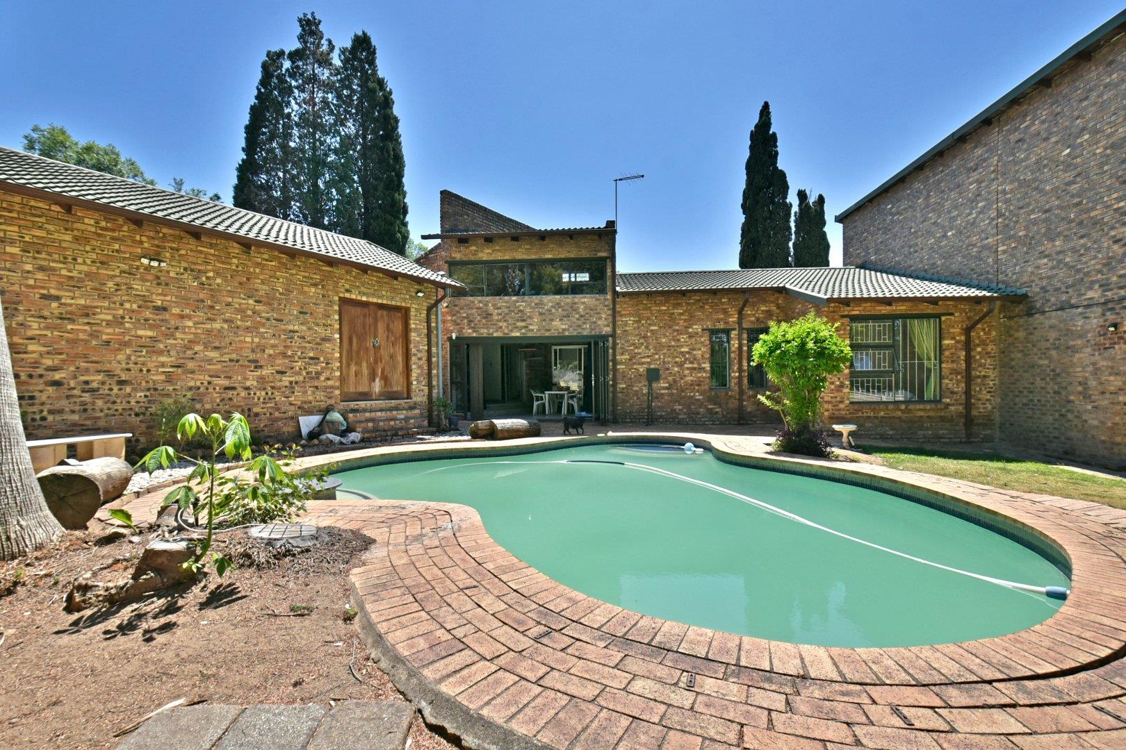 3 Bedroom House for sale in Randpark Ridge P24113527752