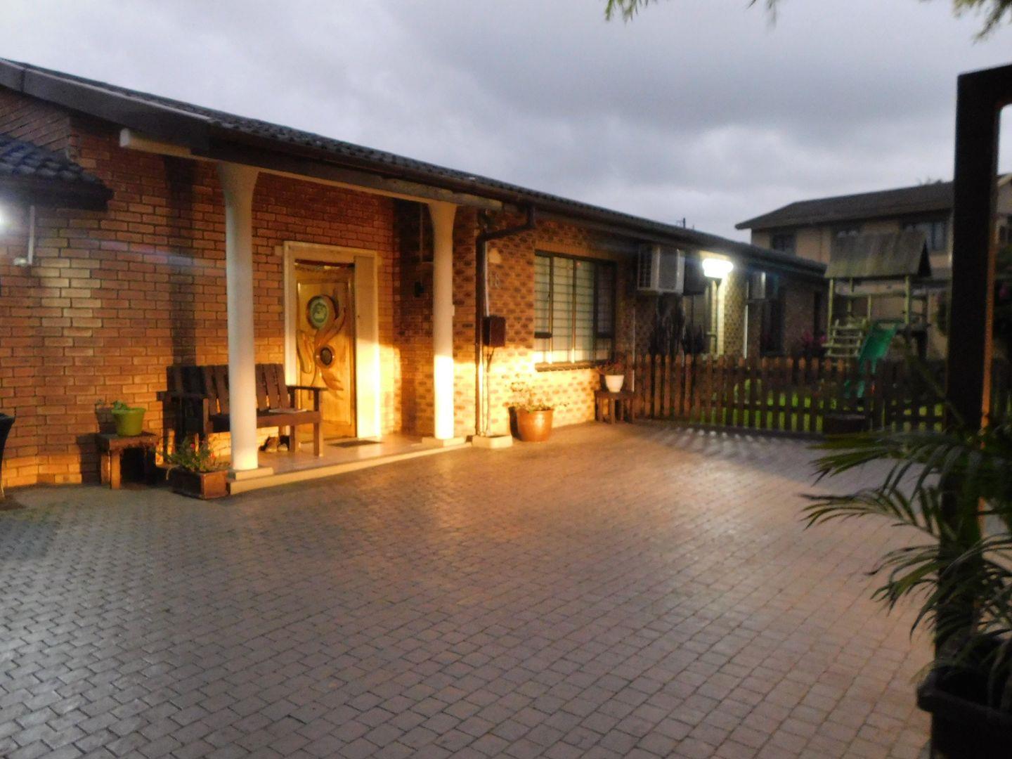 4 Bedroom House for sale in Hillary P24113529433