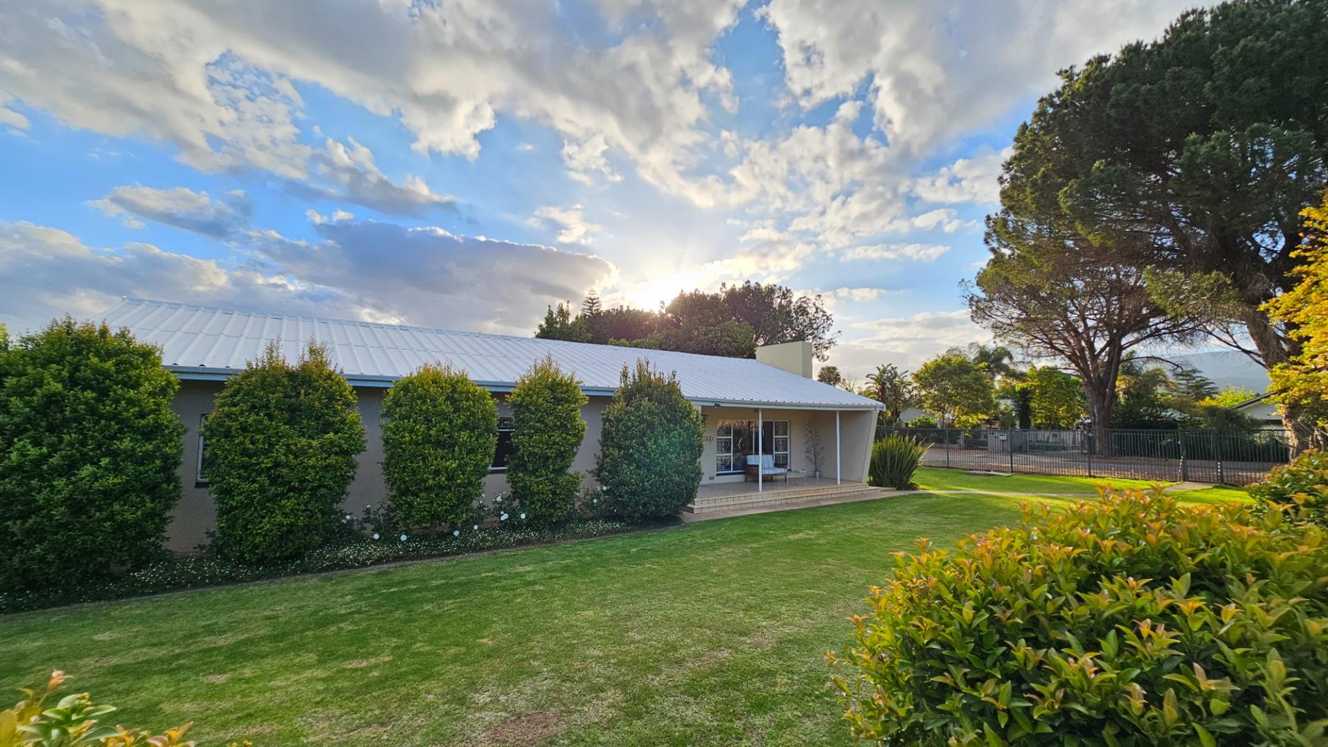 5 Bedroom House for sale in Robertson 33 Denne Avenue P24113530308