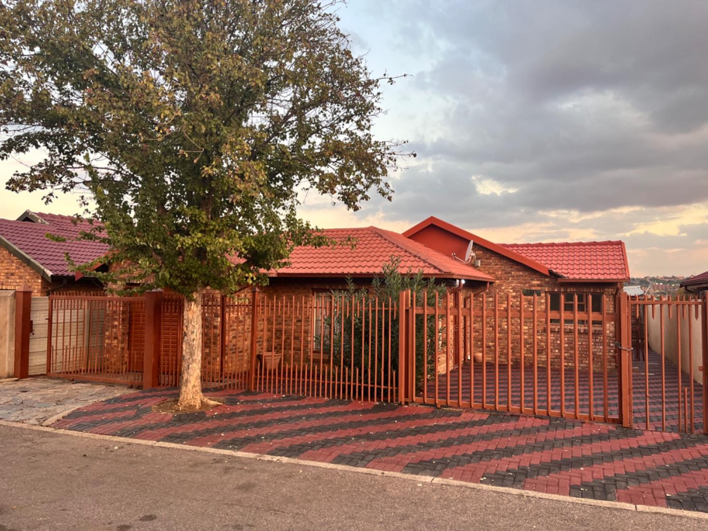 Danville, Pretoria Property Property and houses for sale in Danville