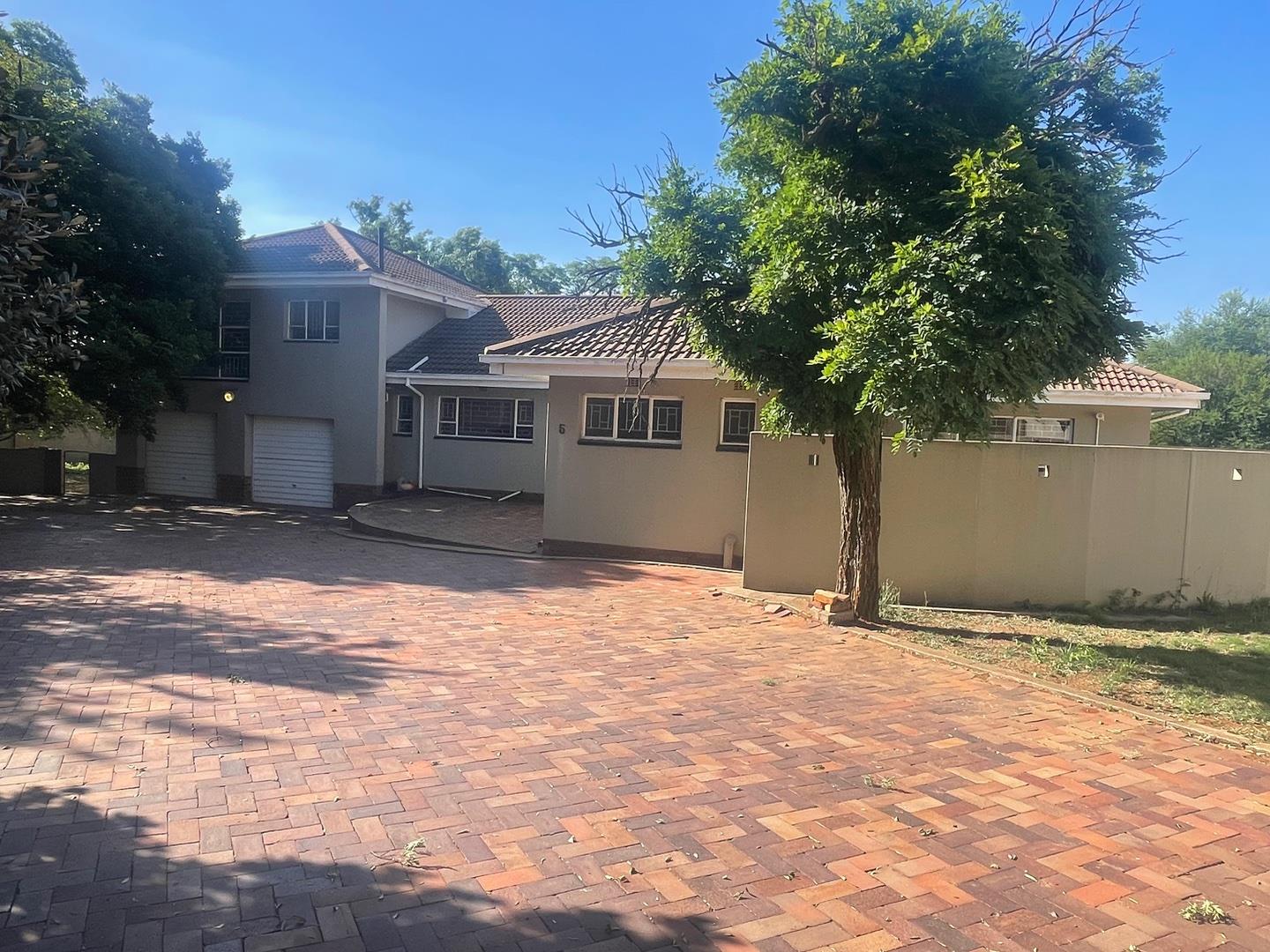 4 Bedroom House for sale in Three Rivers East P24113530864