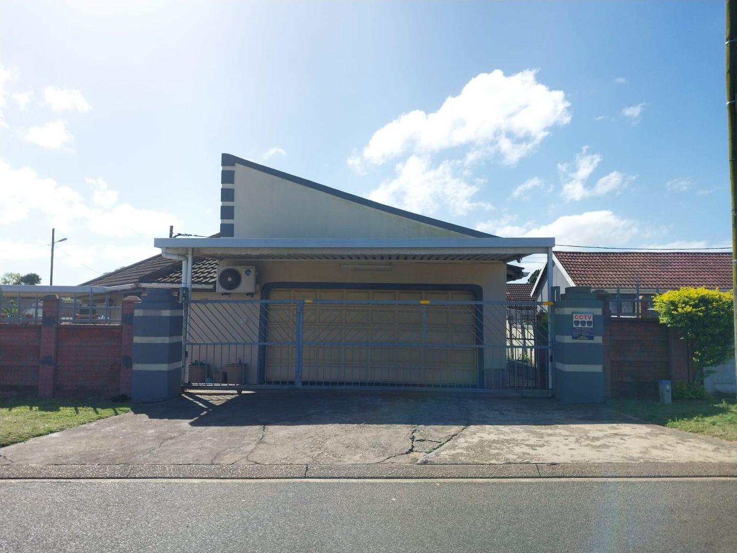 4 Bedroom House for sale in Brackenham P24113532632