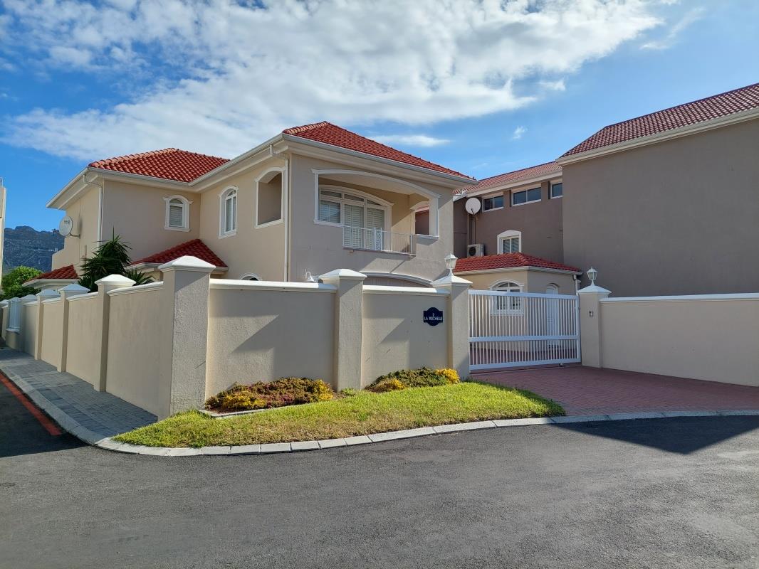 3 Bedroom House for sale in Harbour Island P24113533801