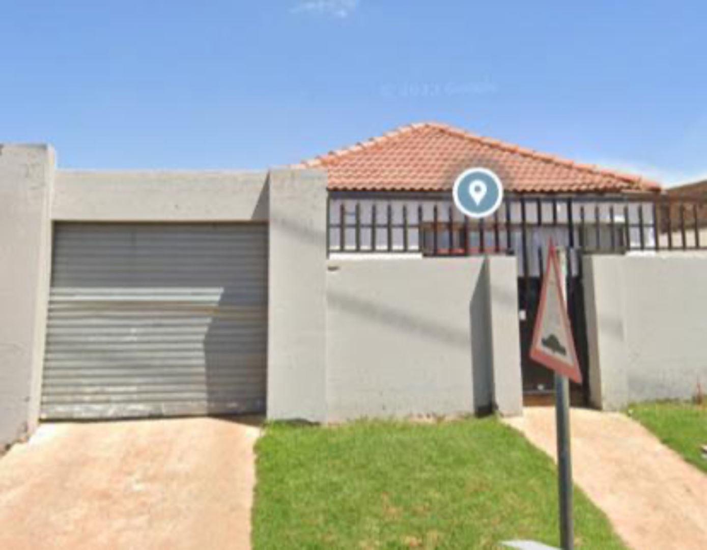 3 Bedroom House for sale in Leachville Ext 2 P24113534007
