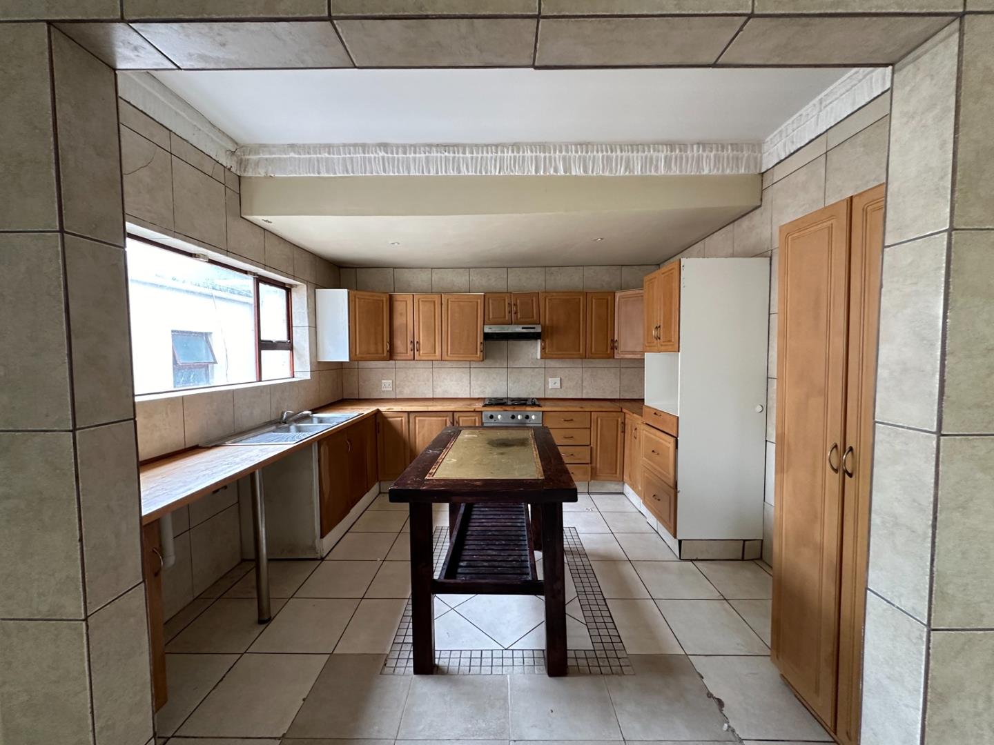 4 Bedroom Apartment / flat for sale in Margate P24113534496