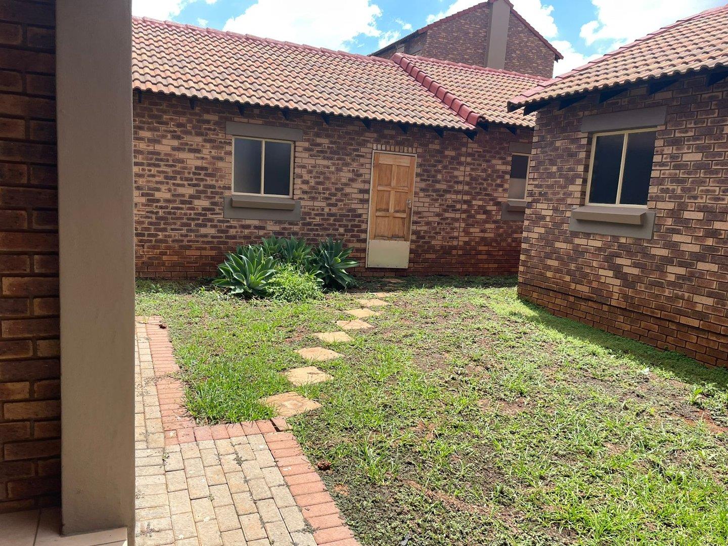 Eco Park Estate Property Apartments / flats to rent in Eco Park