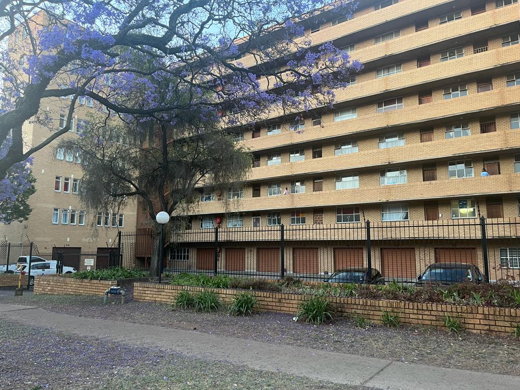 2.5 Bedroom Apartment / flat for sale in Sunnyside 488 Reitz Street P24113536889