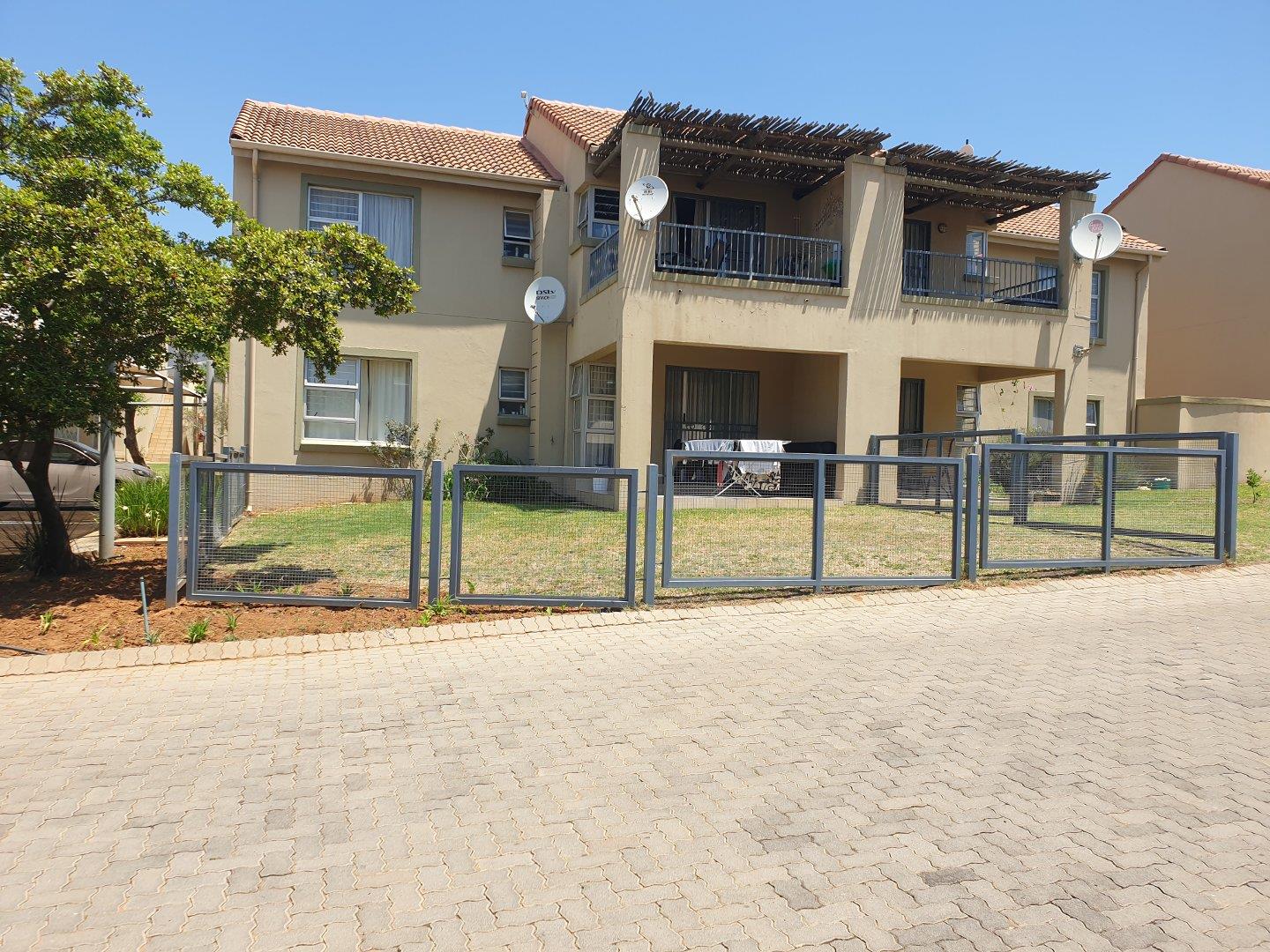 2 Bedroom Apartment / flat for sale in Hazeldean 2193 Palomino Street