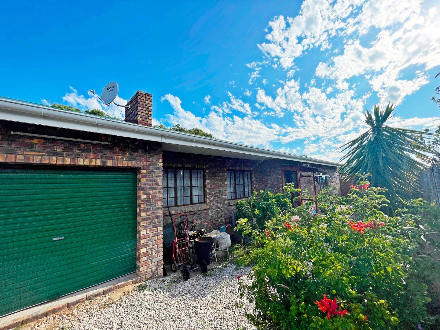 2 Bedroom House for sale in Gamtoos Mouth P24113539850