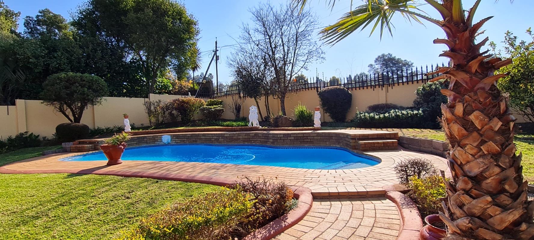 Sandton Central Property Townhouses for sale in Sandton Central