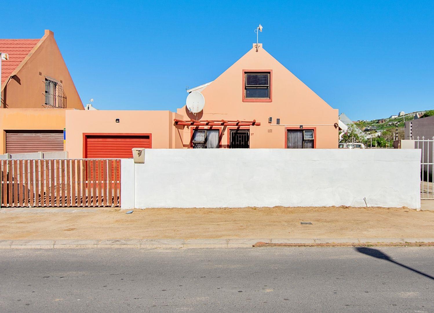 Saldanha Central Property Property and houses for sale in Saldanha