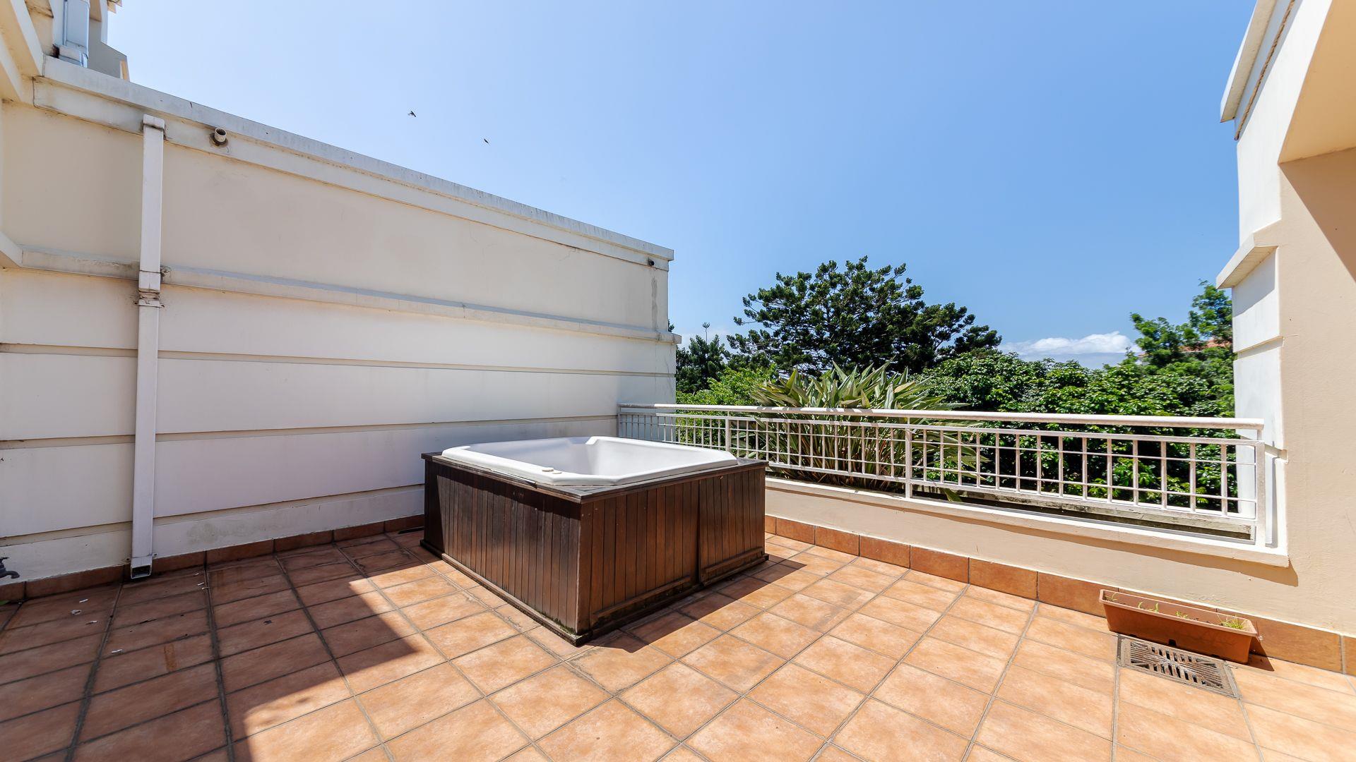 3 Bedroom Apartment / flat for sale in La Lucia P24113546606