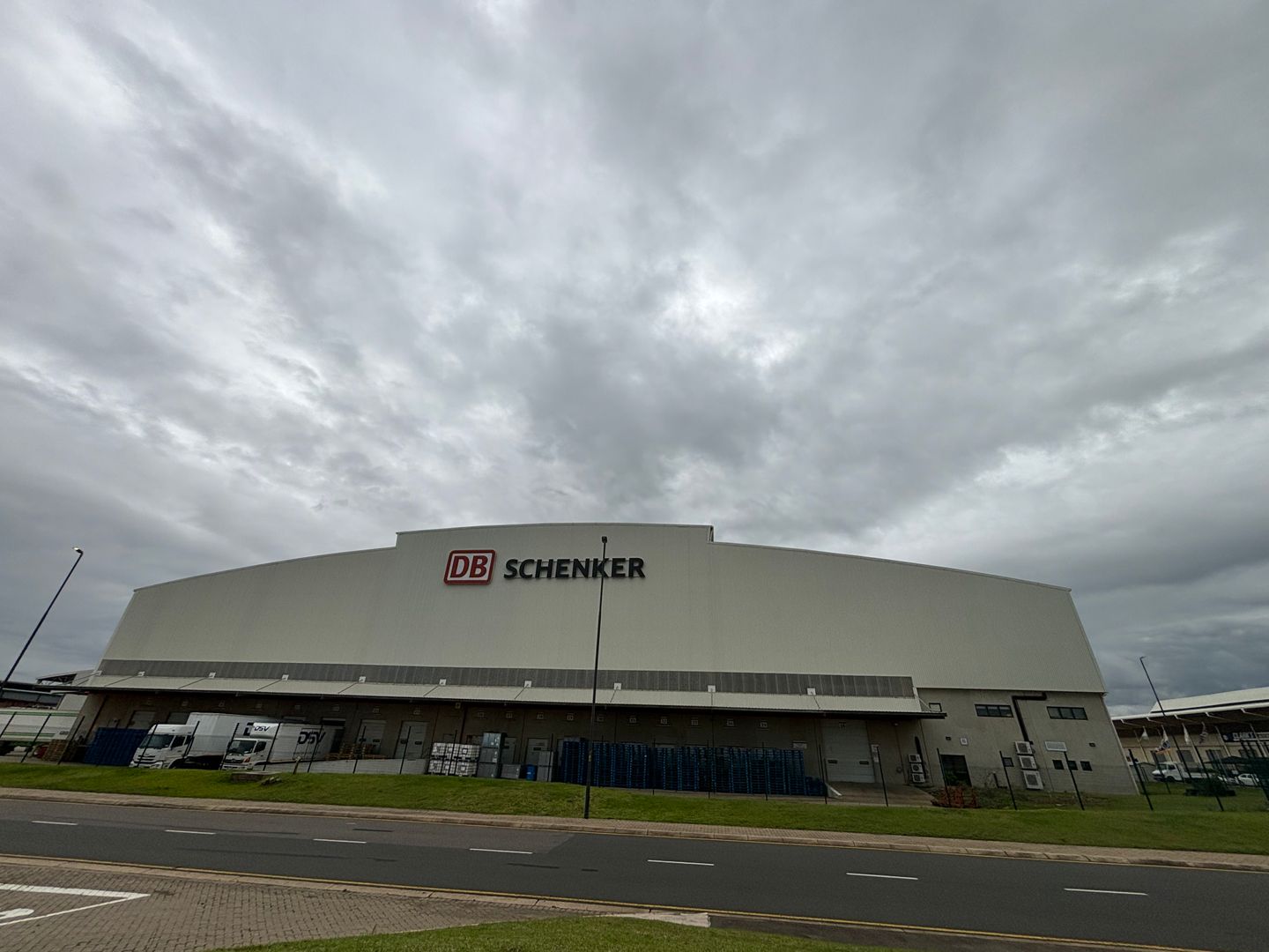 Industrial property to rent in La Mercy 1 Dube Tradeport P24113547850