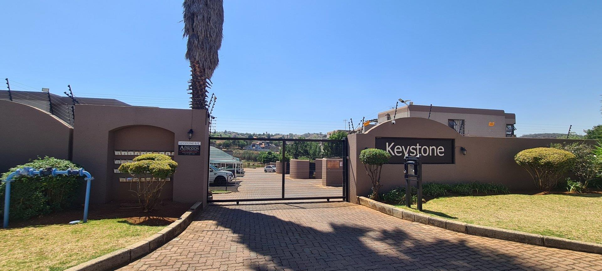 2 Bedroom Townhouse for sale in Glenvista Unit 14, Keystone, 59