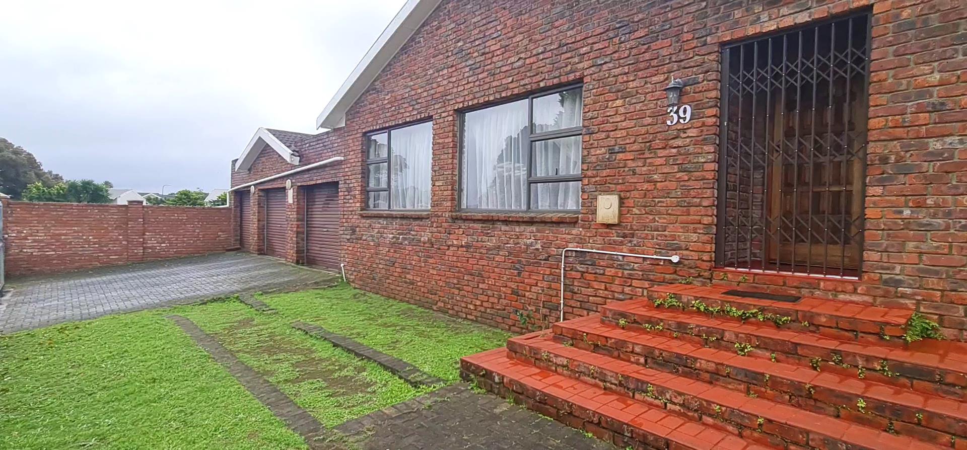 Rowallan Park Property Property and houses for sale in Rowallan Park