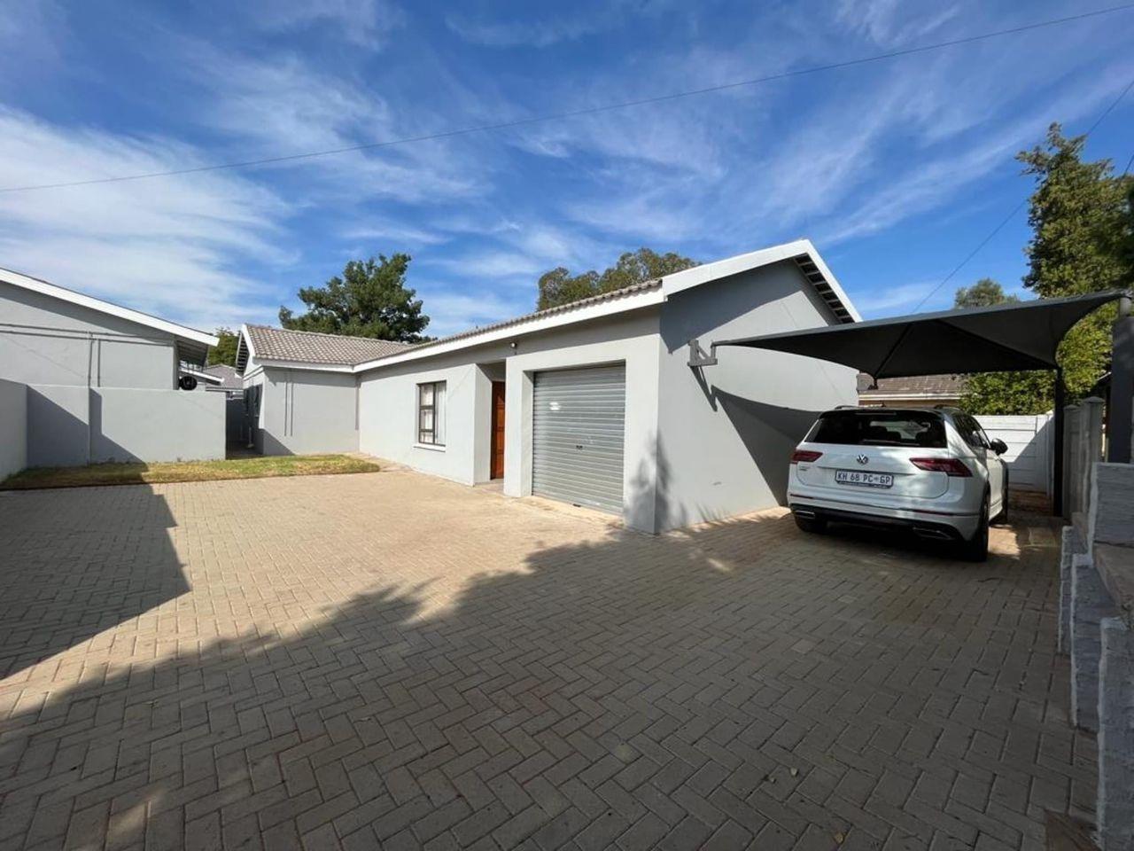 Townhouses for sale in Kimberley Kimberley Property