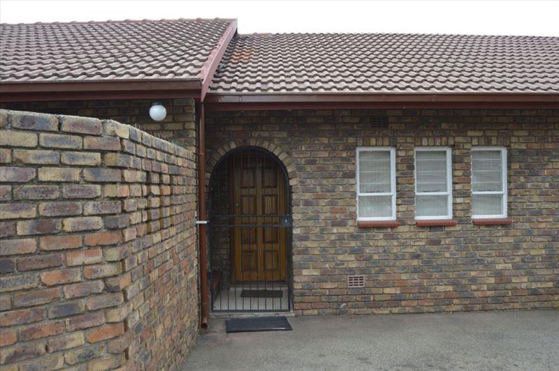 3 Bedroom Townhouse for sale in Birchleigh North 9 Birch Heather