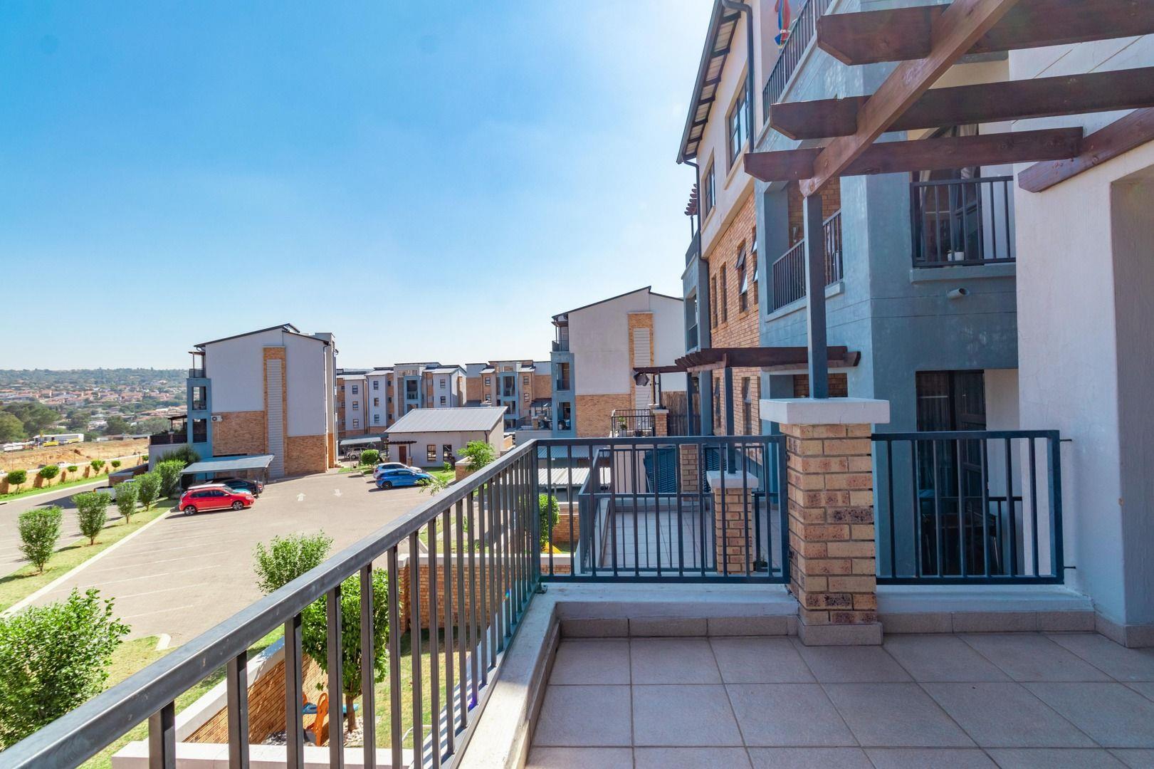 Sunninghill Property Apartments / flats for sale in Sunninghill