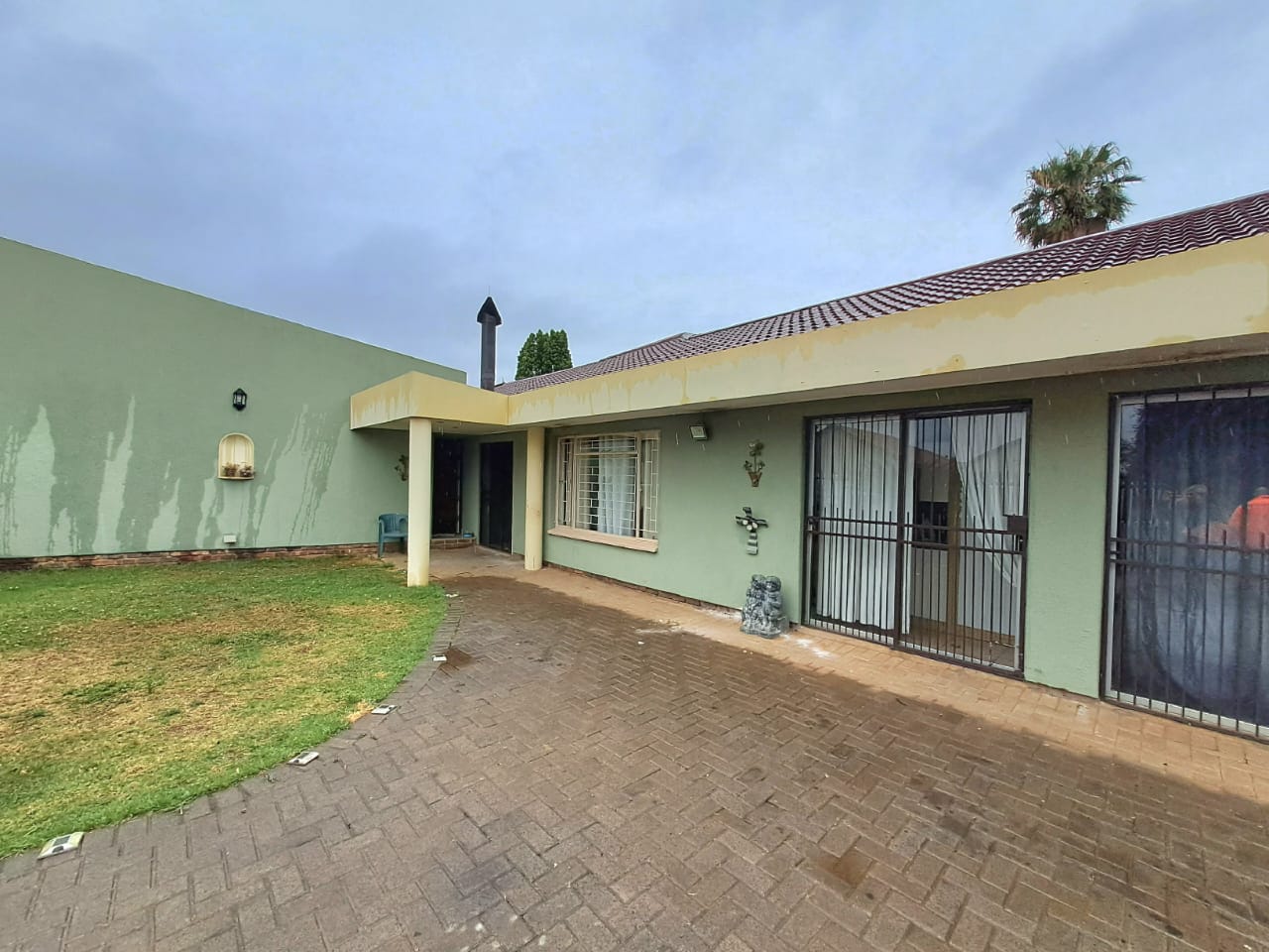 3 Bedroom House for sale in Falcon Ridge P24113554292