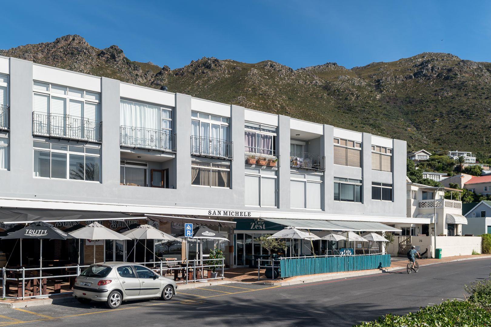 3 Bedroom House for sale in Gordons Bay Village P24113558619