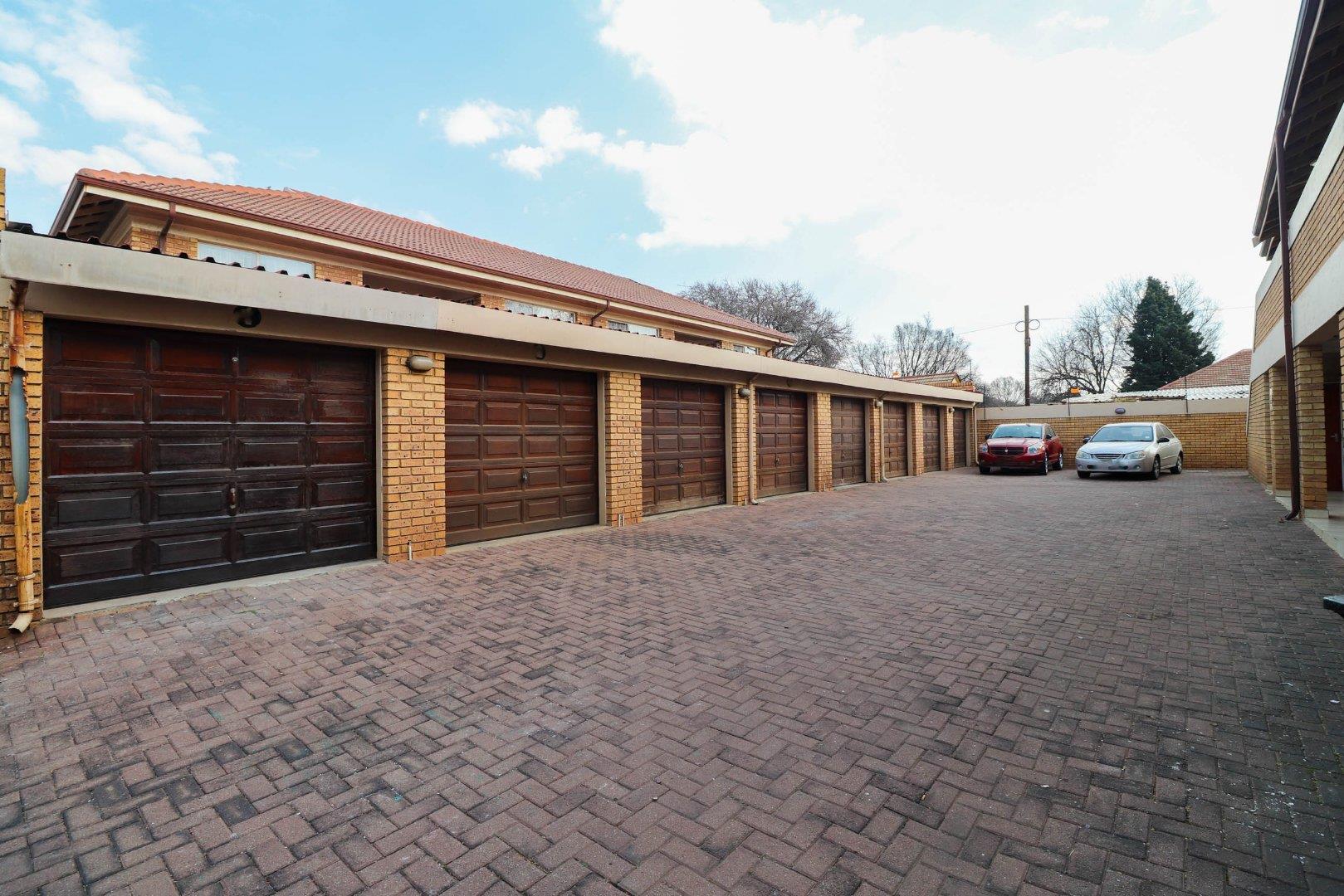 3 Bedroom Apartment / flat for sale in Boksburg North P24113558989