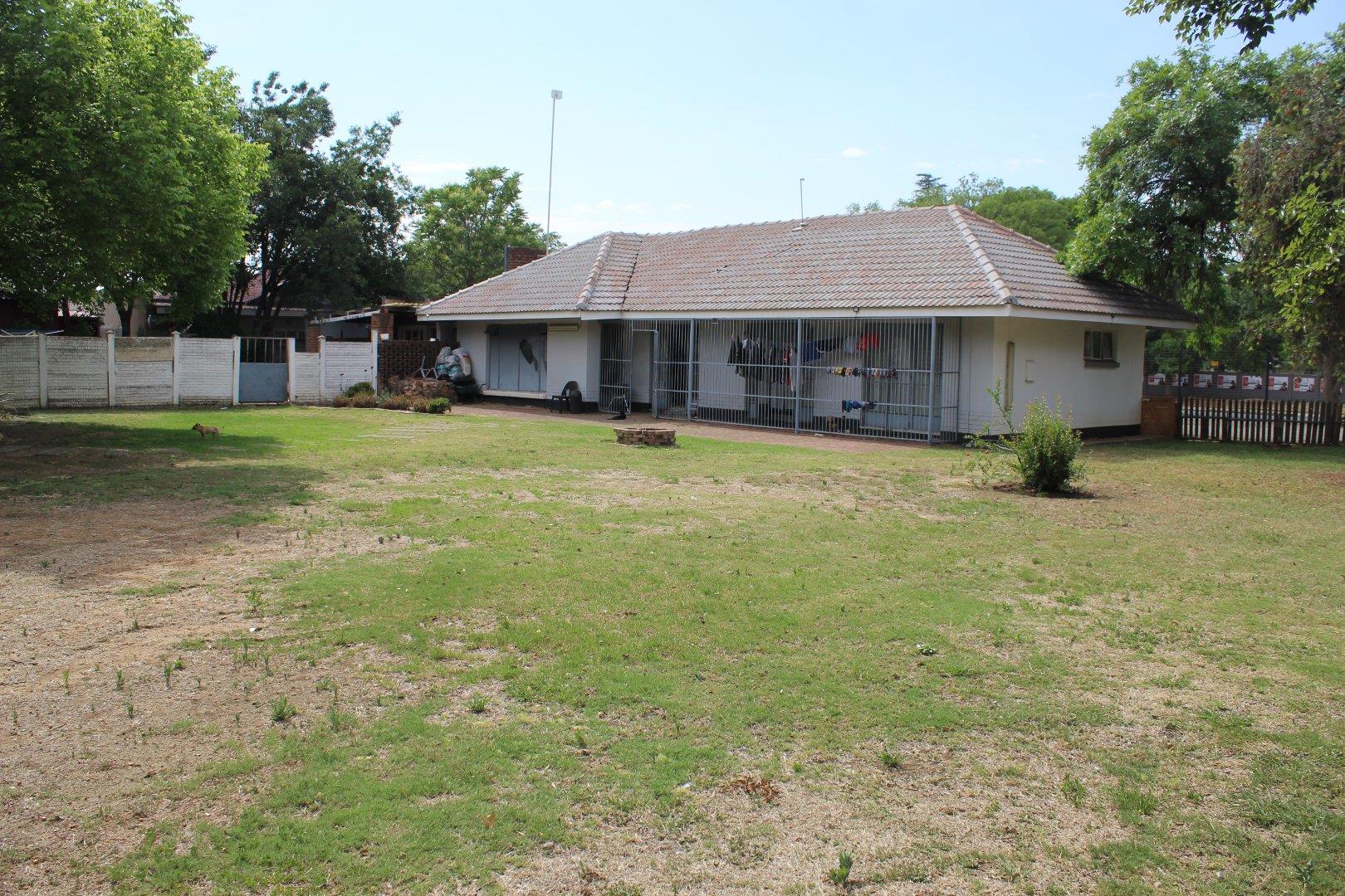 Commercial property for sale in Three Rivers P24113559306