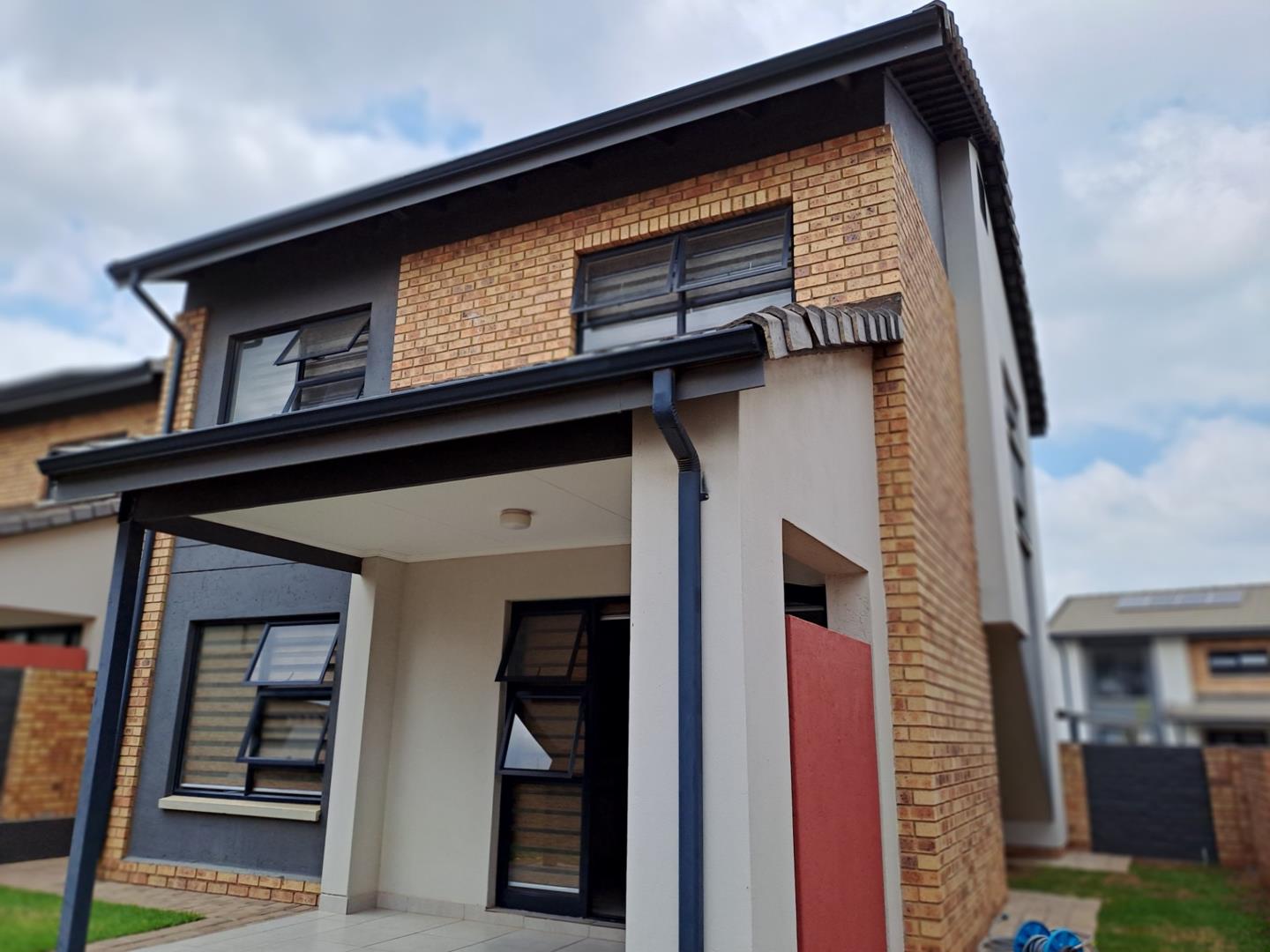 3 Bedroom Townhouse for sale in Amberfield P24113560790