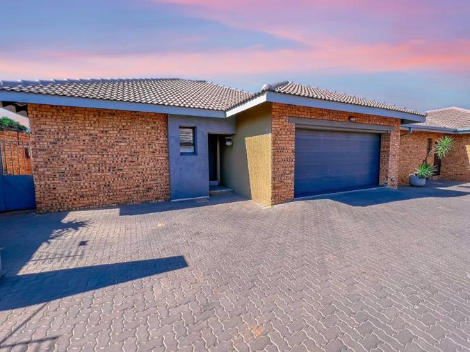 4 Bedroom House to Rent in New Redruth