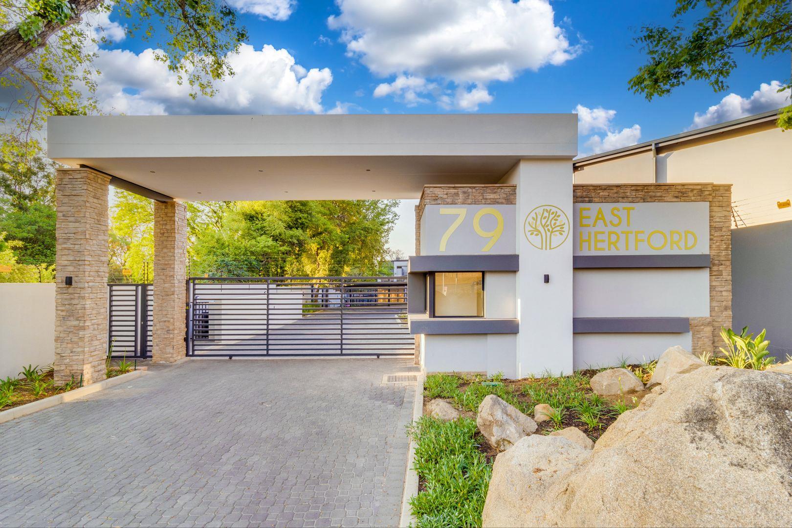 2 Bedroom Apartment / flat for sale in Bryanston 6 Ss 79 East