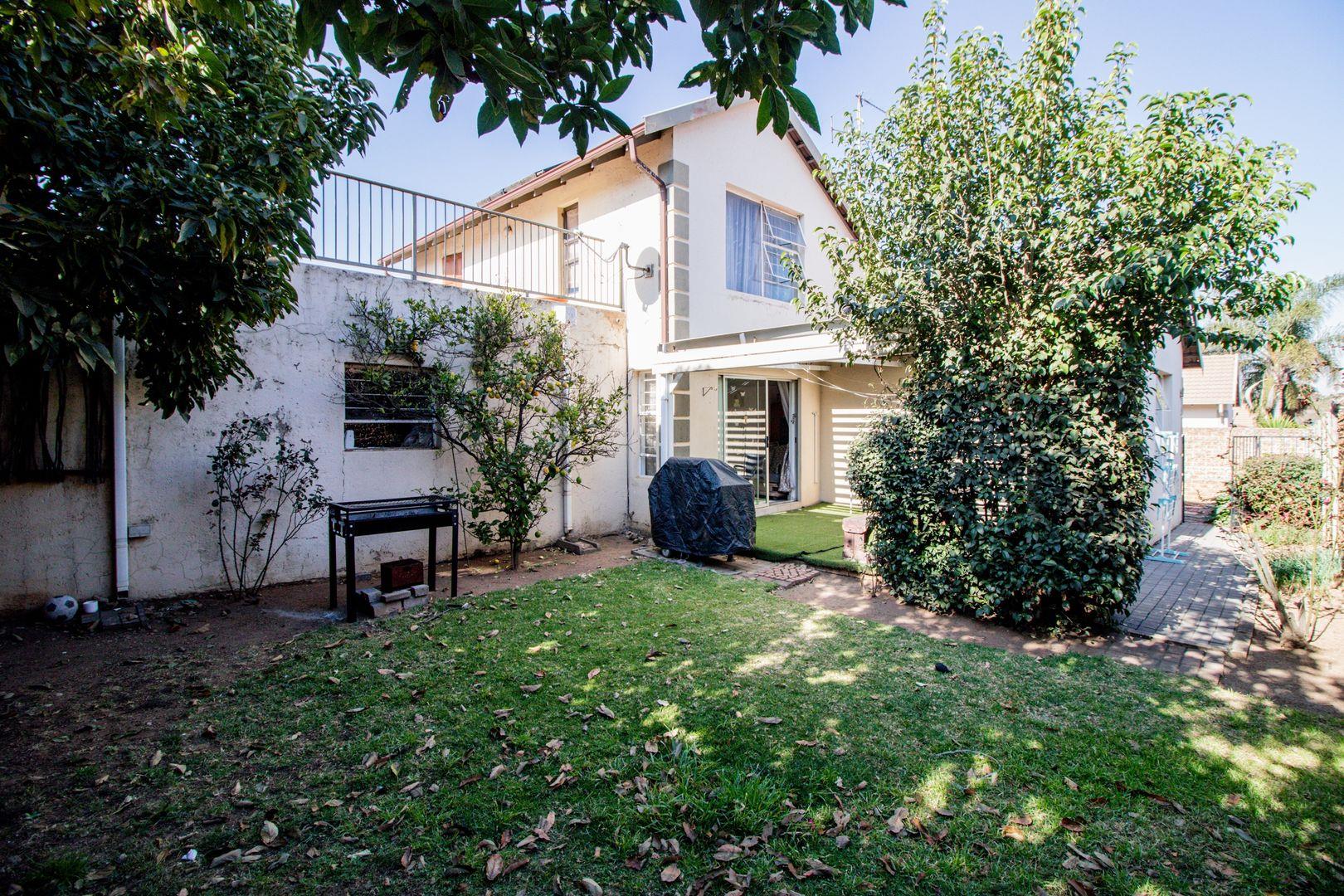 Townhouses for sale in Edenvale Edenvale Property