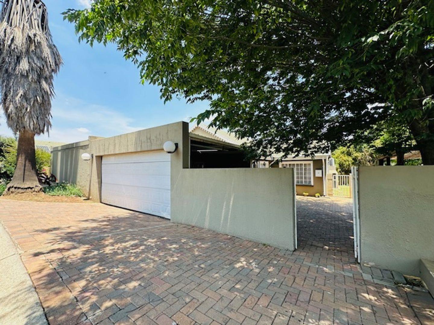 4 Bedroom House for sale in Verwoerdpark 3 Summerfields, 3 Gavea