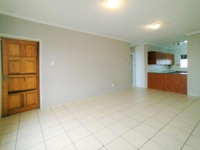 3 Bedroom Apartment / Flat for Sale in Winchester Hills