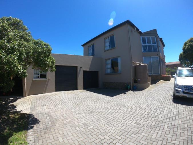 3 Bedroom House for Sale in Wavecrest