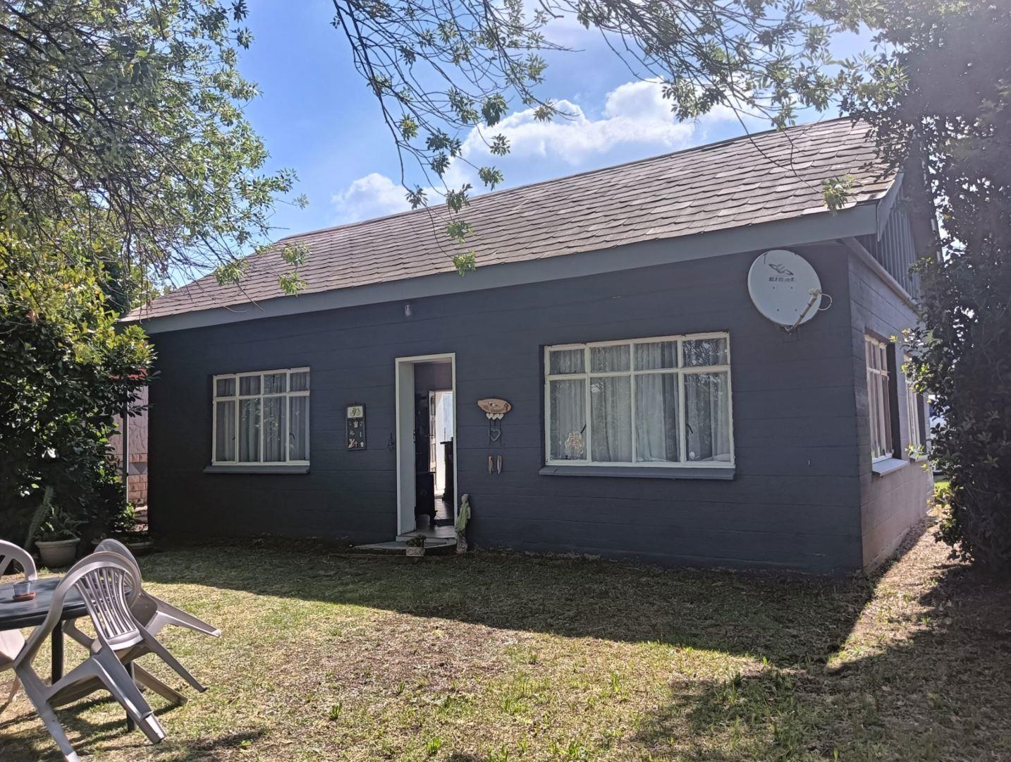 2 Bedroom House for sale in Loch Athlone P24113570742