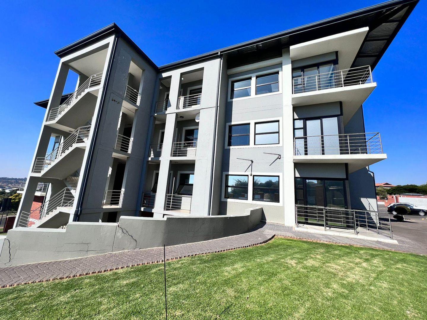 Commercial property to rent in Allen's Nek 53 Christiaan De Wet Road