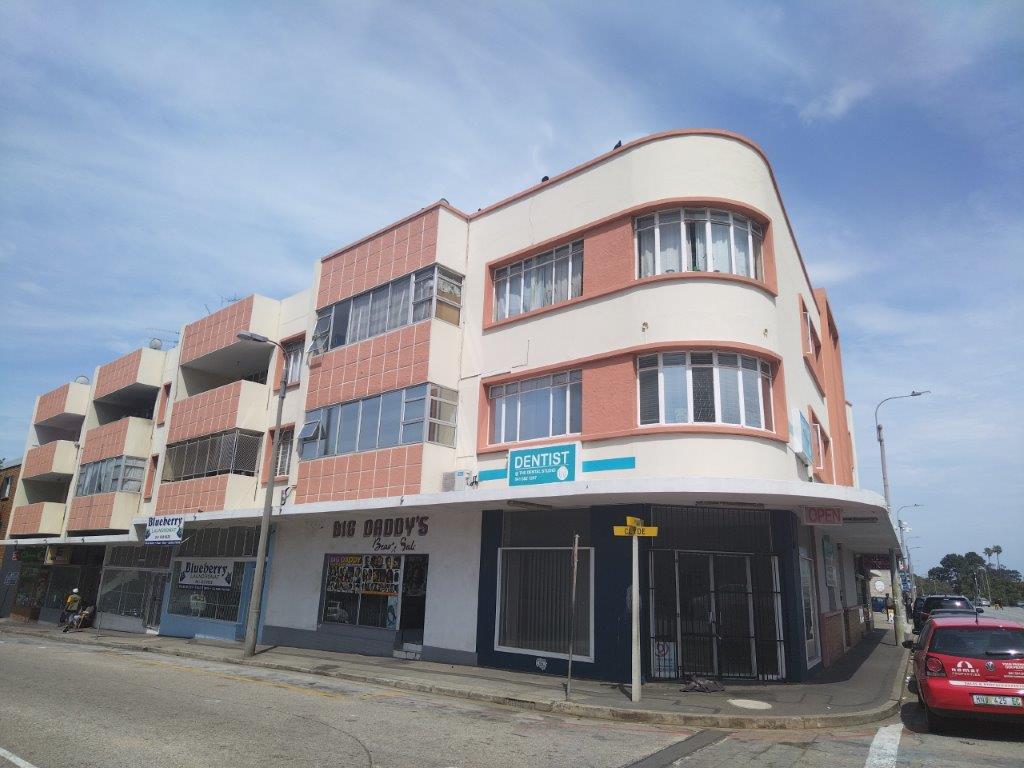 2 Bedroom Apartment / flat for sale in Port Elizabeth Central Rink
