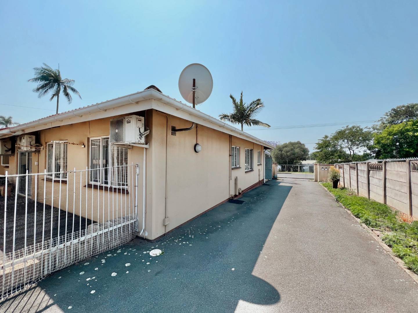 3 Bedroom Townhouse for sale in Malvern P24113378040