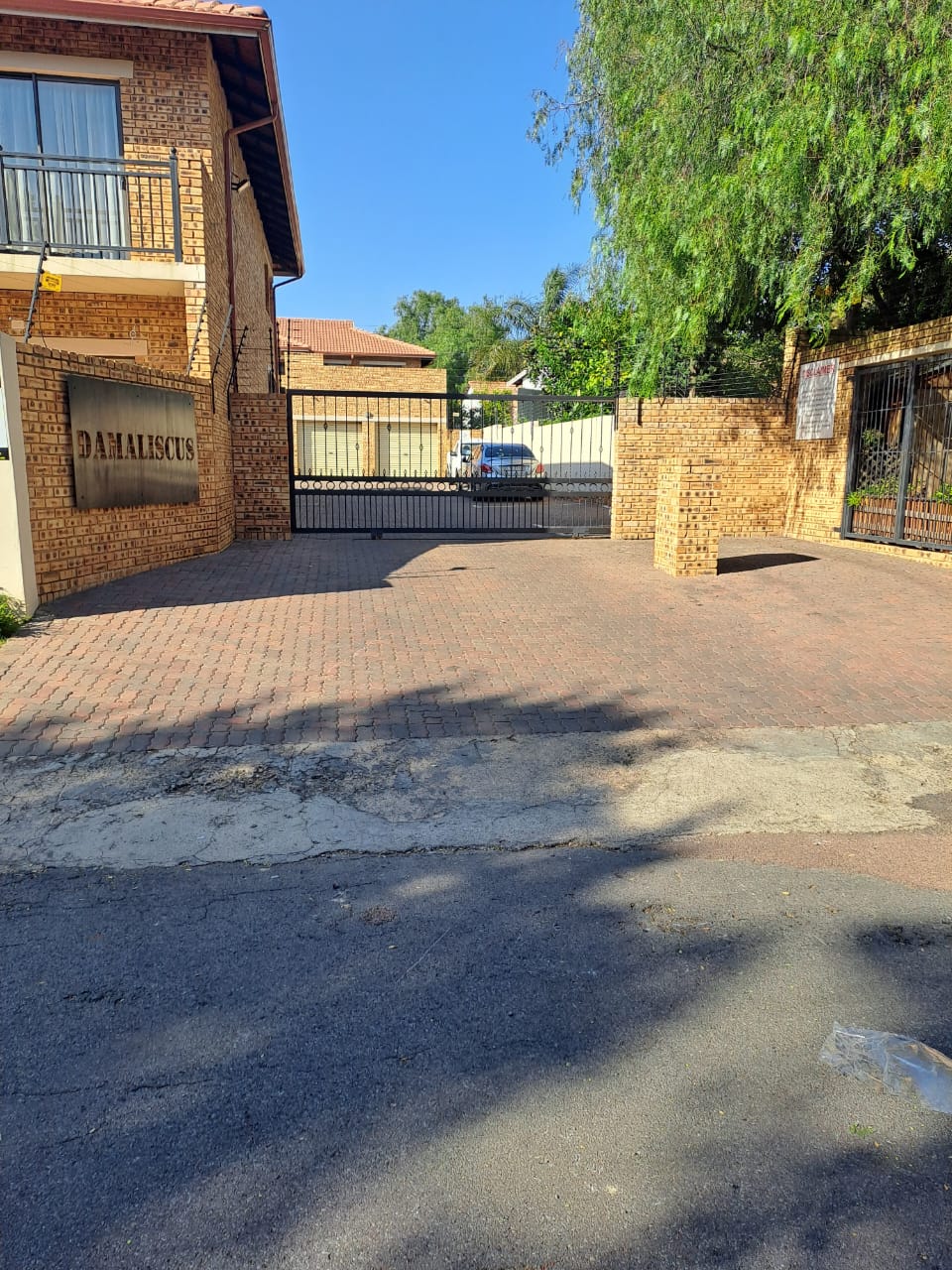 2 Bedroom Apartment / flat for sale in Nimrod Park P24113575985