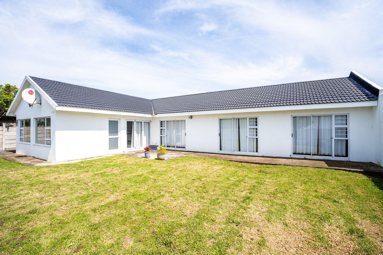 3 Bedroom House for sale in Kaysers Beach P24113577575