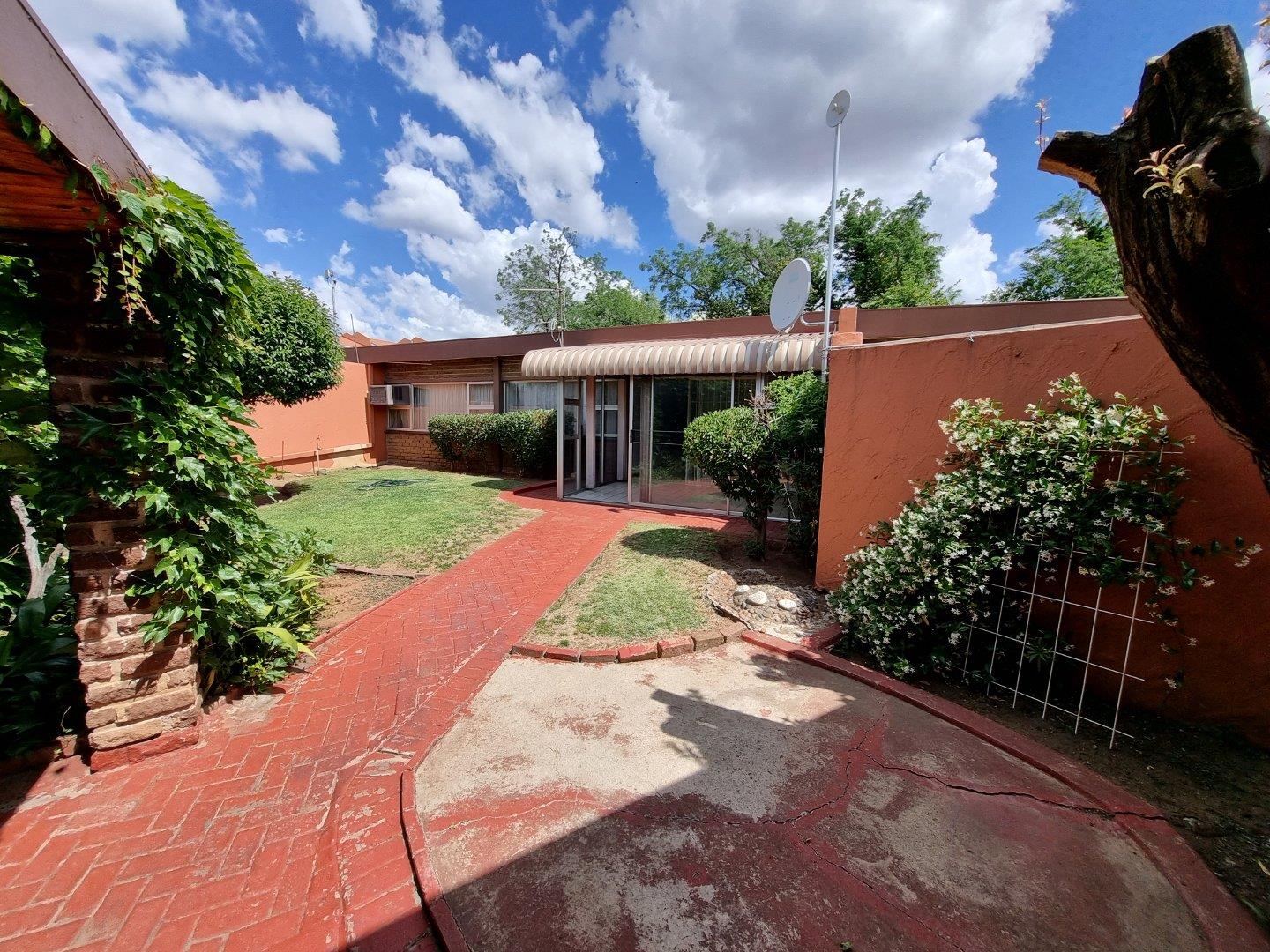 3 Bedroom Townhouse for sale in Willows P24113577921