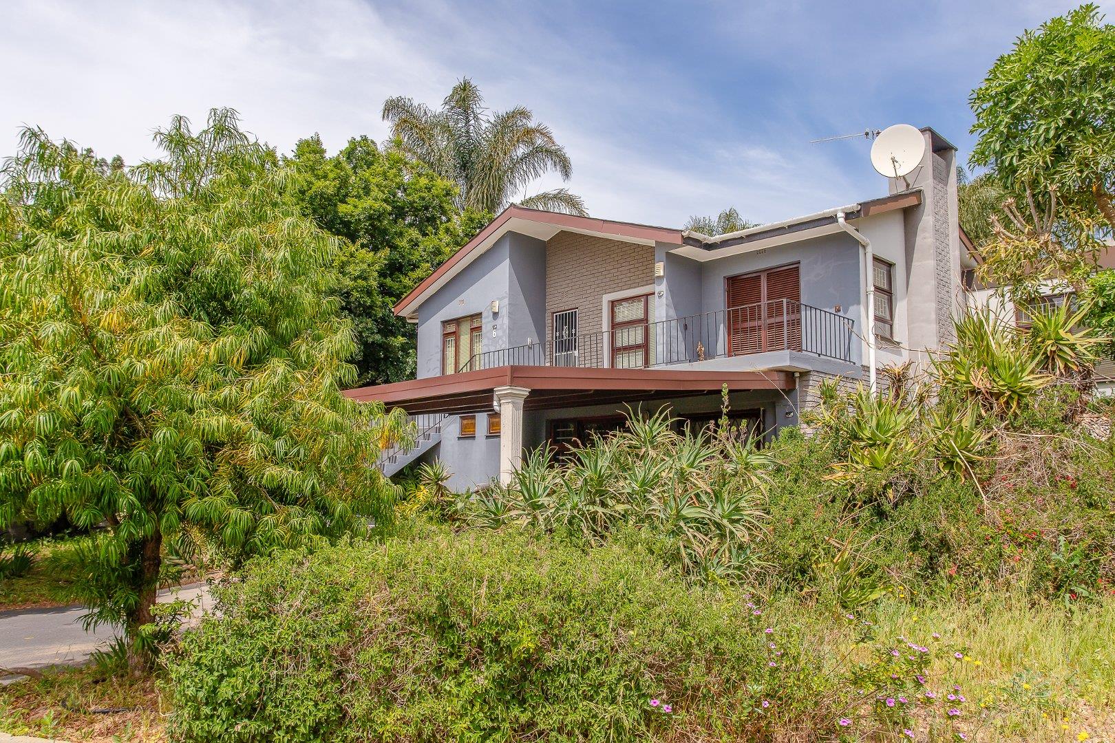 5 Bedroom House for sale in Paarl Central 6 Waltham Cross P24105226139