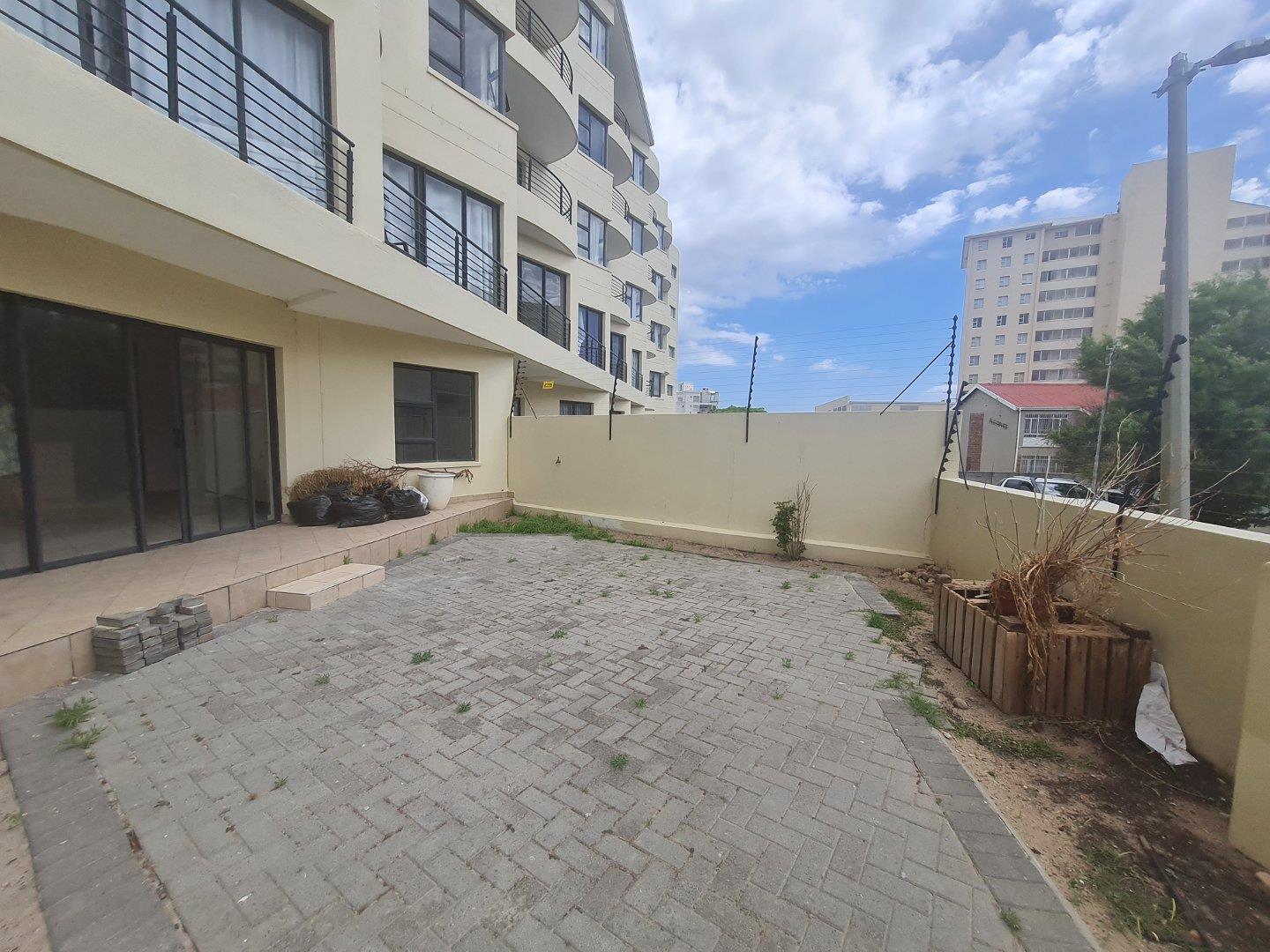 2 Bedroom Apartment / flat for sale in Van Ryneveld P24113578721