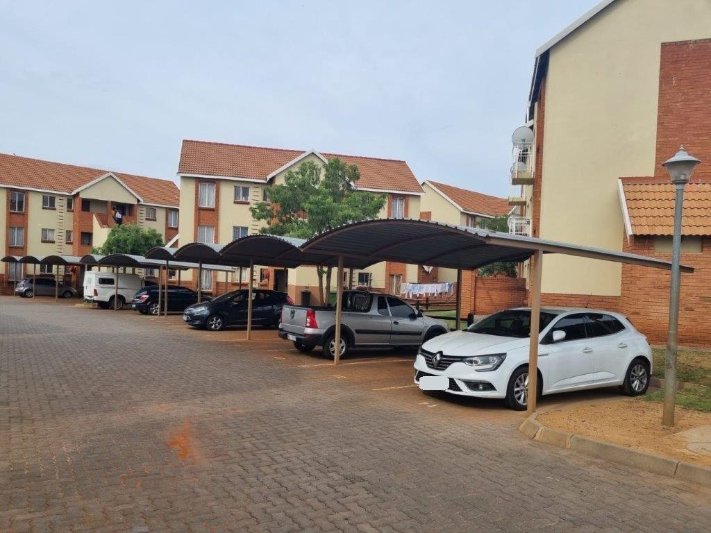 2 Bedroom Apartment / flat for sale in The Orchards P24113579567