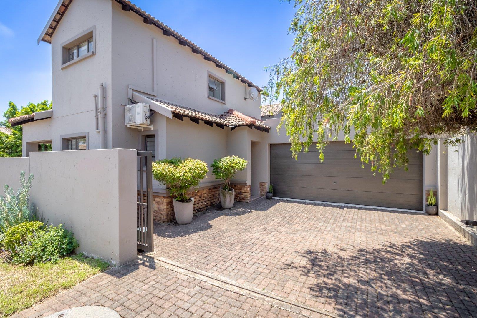 2 Bedroom House for sale in Fourways Rich Meadows, 9 Richard Street