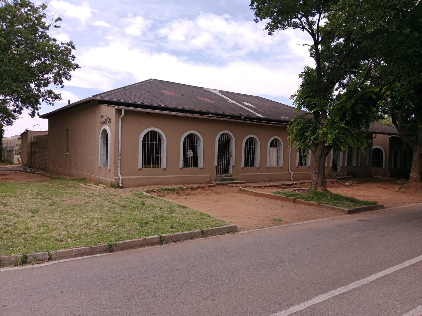 11 Bedroom House for sale in Boksburg North P24113580957